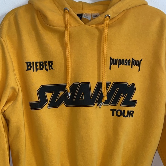 Justin Bieber Stadium Tour Crop Hoodie Sweatshirt - Picture 1 of 7